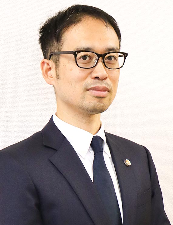 眞中 忠治